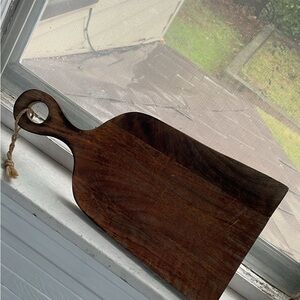 Wooden Cutting Board with Handle